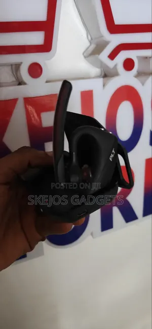 Platronics Poly Voyager 5200 Wireless Headset