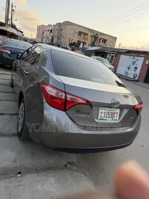 Toyota Corolla 2018 Gray
