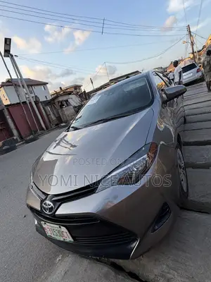Toyota Corolla 2018 Gray
