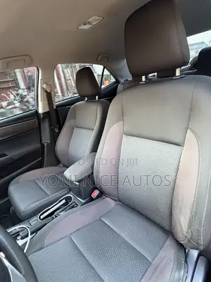 Toyota Corolla 2018 Gray