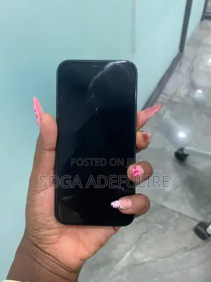 Apple iPhone 12 64 GB Black
