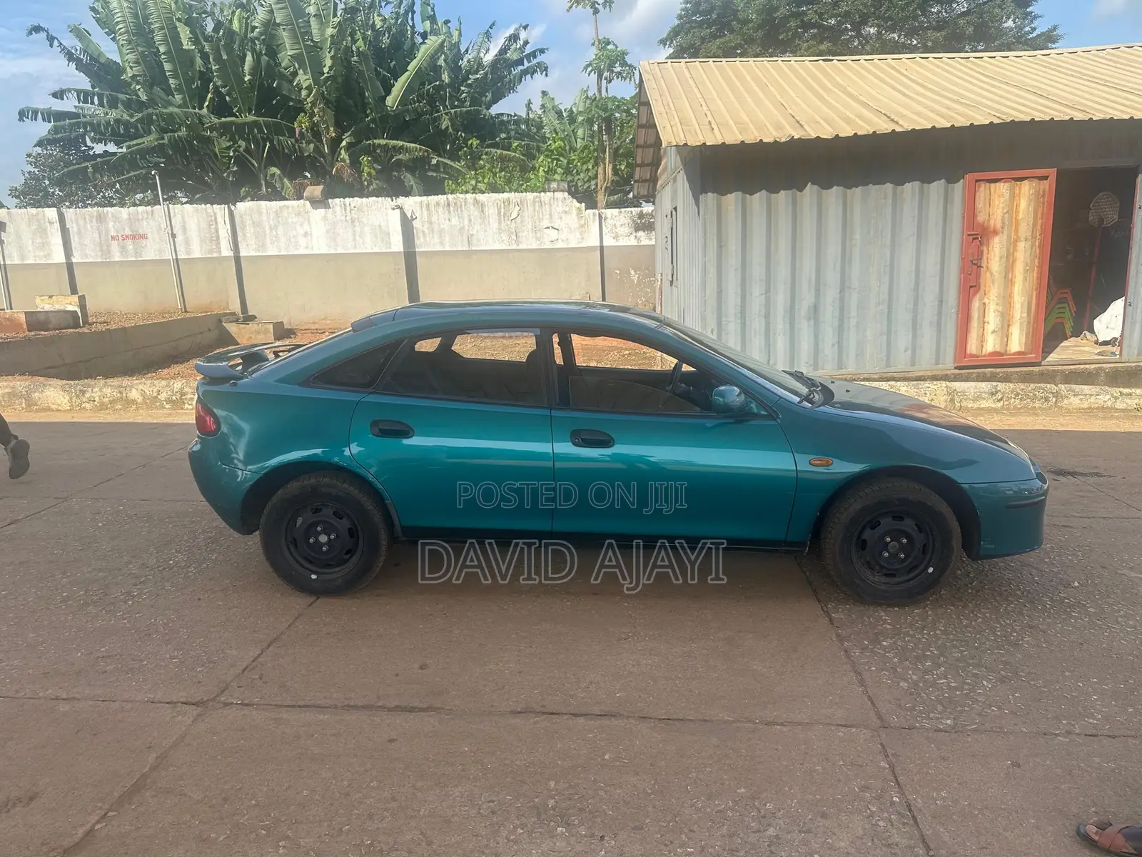 Mazda 323 2.0 2001 Blue