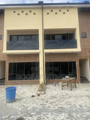 3bdrm Duplex in Dape for sale