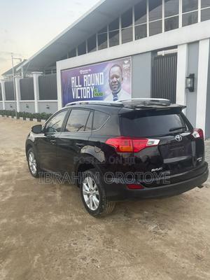 Toyota RAV4 Limited 4dr SUV (2.5L 4cyl 6A) 2015 Black