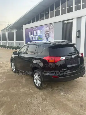 Toyota RAV4 Limited 4dr SUV (2.5L 4cyl 6A) 2015 Black