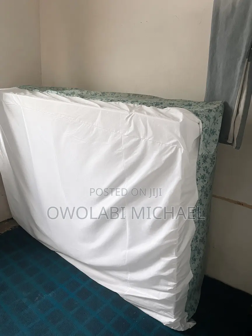 4.5 By6 by 12 Bed – Clean & Good Condition