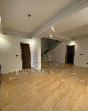 4bdrm Duplex in Lekki Phase 1 for rent