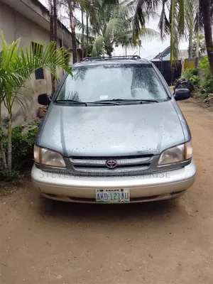 Toyota Sienna 2002 Gray