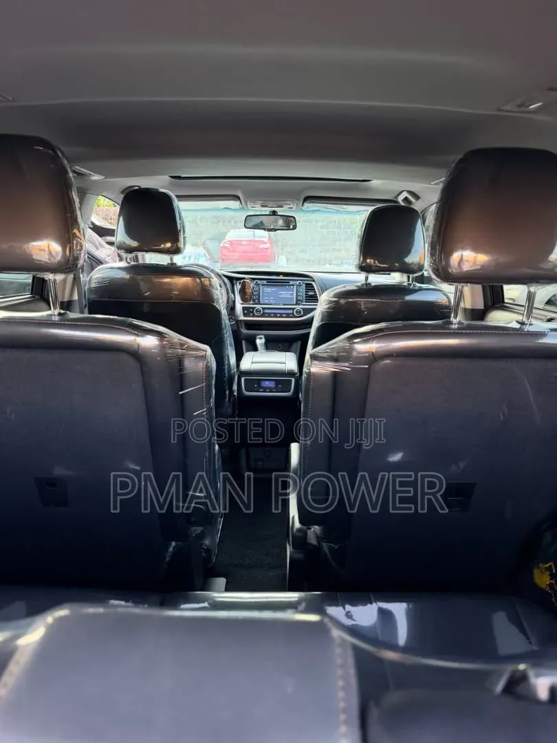 Toyota Highlander 2016 Black