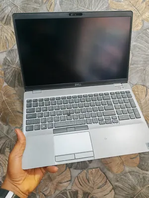 Laptop Dell Latitude 5511 16GB Intel Core i7 SSD 512GB