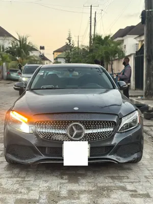 Mercedes-Benz C300 2015 Gray