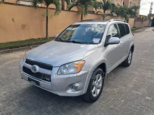 Toyota RAV4 2013 Silver