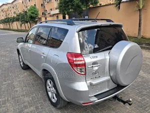 Toyota RAV4 2013 Silver