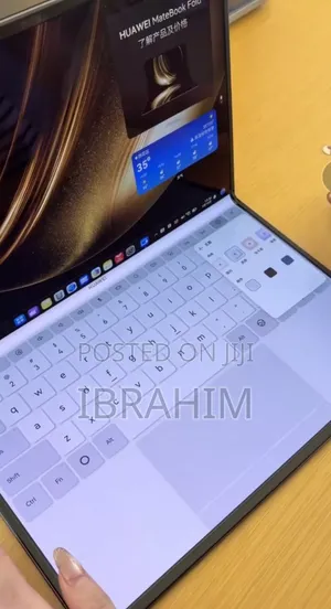 Laptop Huawei MateBook D 14 256GB HDD+SSD 500GB