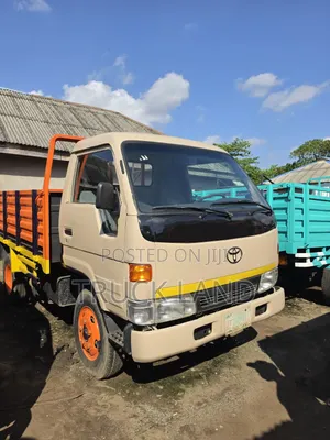 Toyota Dyna 200 Direct Hand 2.4l Petrol Engine