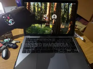 Laptop Apple MacBook Pro 2020 8GB Intel Core i5 SSD 512GB