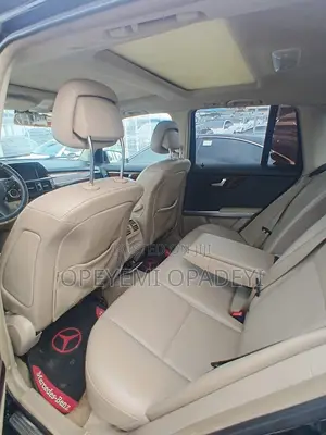 Mercedes-Benz GLK-Class 350 2012 Black