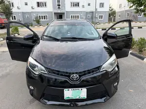 Toyota Corolla LE Premium 4dr Sedan (1.8L 4cyl CVT) 2014 Black