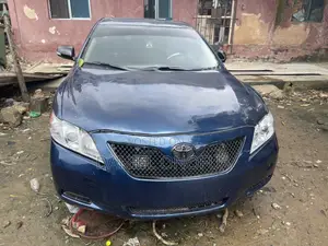 Toyota Camry Base 4dr Sedan (2.4L 4cyl 5M) 2009 Blue