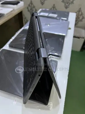 Laptop Dell Latitude 3390 2-in-1 8GB Intel Celeron SSD 128GB