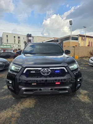 Toyota Hilux 2024 Black