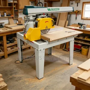 Heavy-Duty, Industrial Woodworking Radial Arm Saw