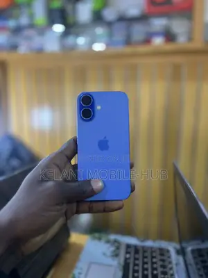 Apple iPhone 16 128 GB Blue