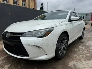 Toyota Camry XSE 4dr Sedan (3.5L 6cyl 6A) 2015 White