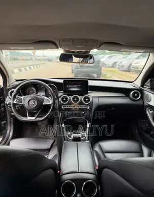 Mercedes-Benz C300 Base Sedan RWD (2.0L 4cyl 7A) 2016 Black