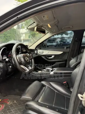 Mercedes-Benz C300 Base Sedan RWD (2.0L 4cyl 7A) 2016 Black