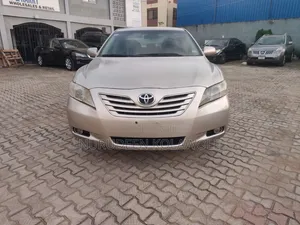 Toyota Camry LE 4dr Sedan (2.4L 4cyl 5A) 2008 Gold