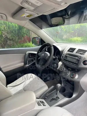 Toyota RAV4 2012 Silver