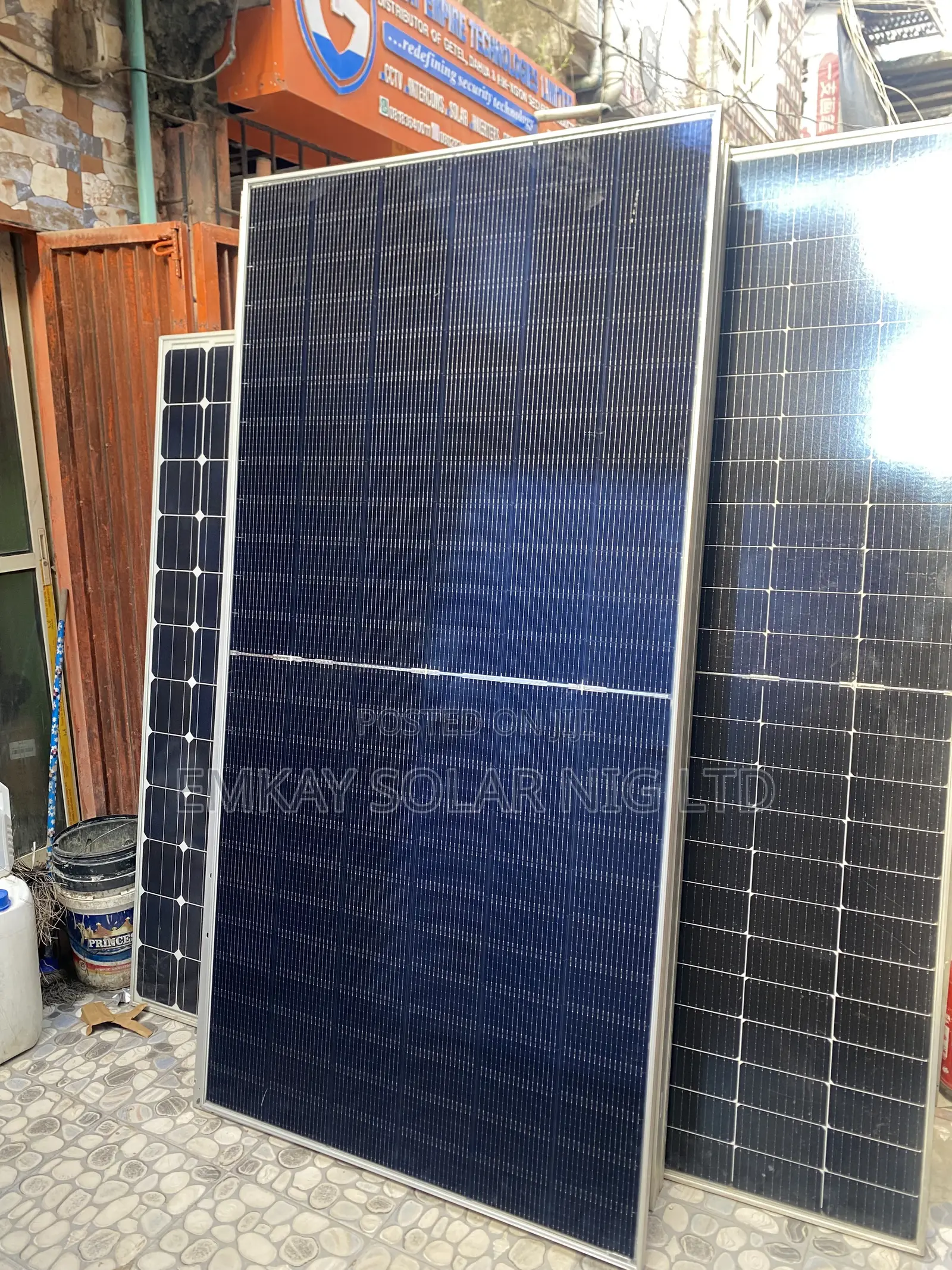 650 Watts Jinko Solar Panel
