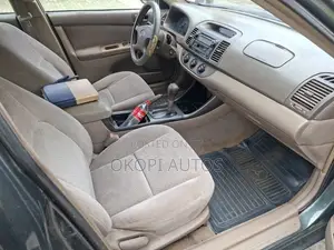 Toyota Camry 2004 Blue