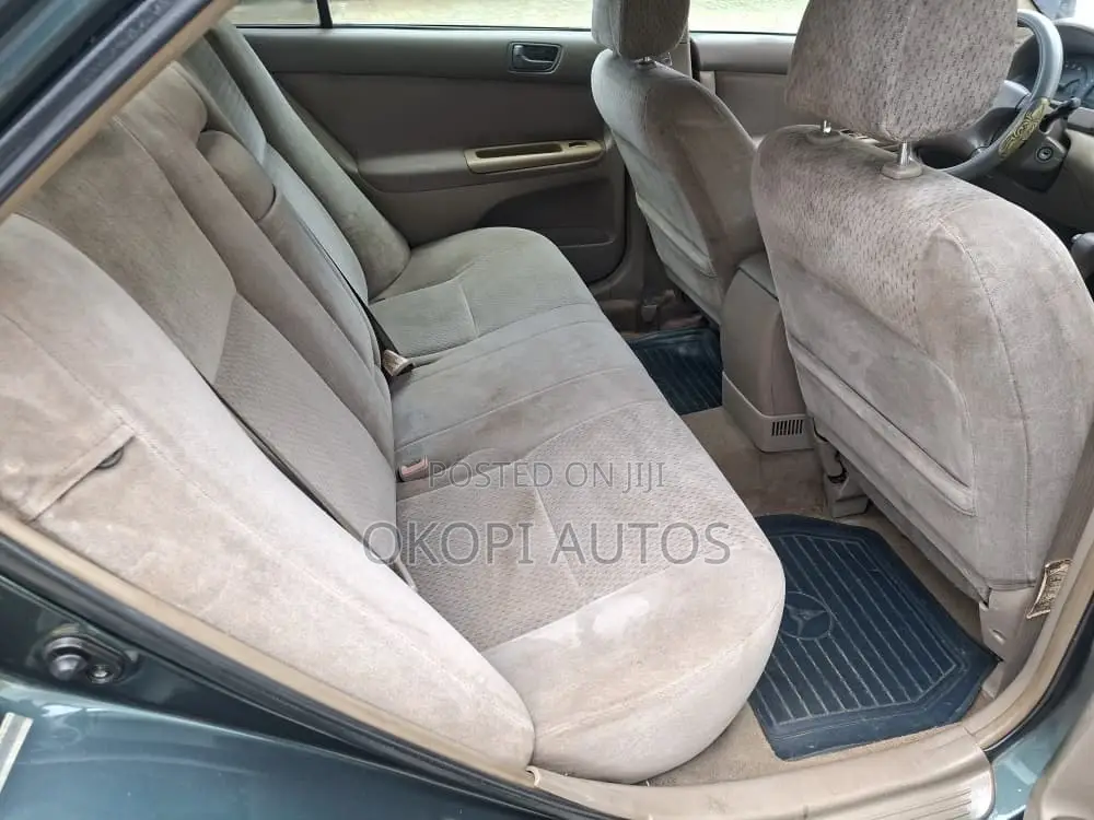 Toyota Camry 2004 Blue