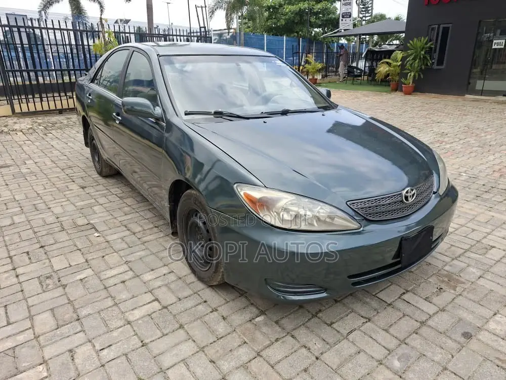 Toyota Camry 2004 Blue