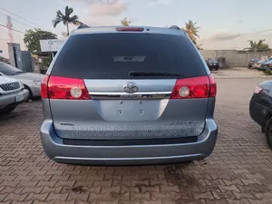 Toyota Sienna LE FWD 2006 Blue