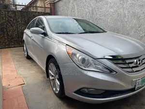 Hyundai Sonata 2011 Silver