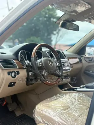 Mercedes-Benz M Class 2015 White