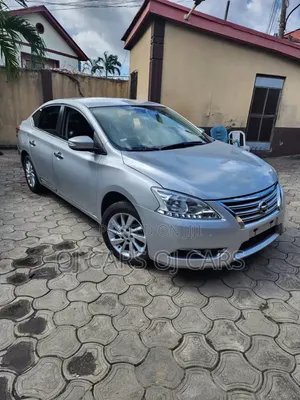 Nissan Sentra 2015 Silver