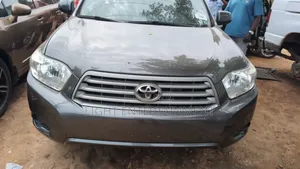 Toyota Highlander 2009 Gray