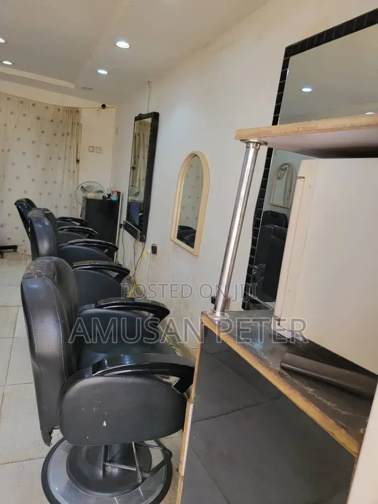 Unisex Salon Properties