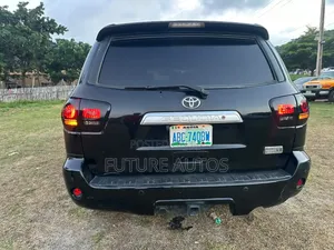 Toyota Sequoia 2010 Black