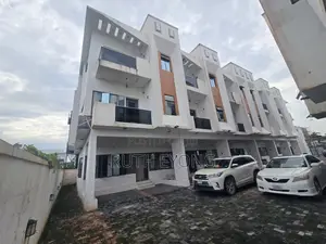 4bdrm Townhouse / Terrace in Lekki Scheme 2, Abraham Adesanya Estate