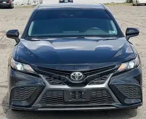 Toyota Camry SE 2021 Black