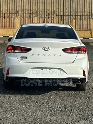 Hyundai Sonata SE 2019 White