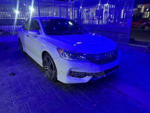 Honda Accord Sport SE 4dr Sedan FWD (2.4L 4cyl 2A) 2017 White