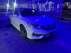 Honda Accord Sport SE 4dr Sedan FWD (2.4L 4cyl 2A) 2017 White