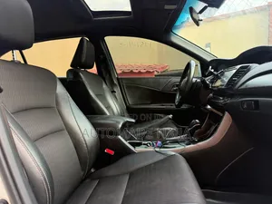 Honda Accord Sport SE 4dr Sedan FWD (2.4L 4cyl 2A) 2017 White