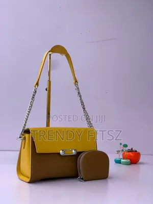 Chain Strap Shoulder Handbag With Mini Purse